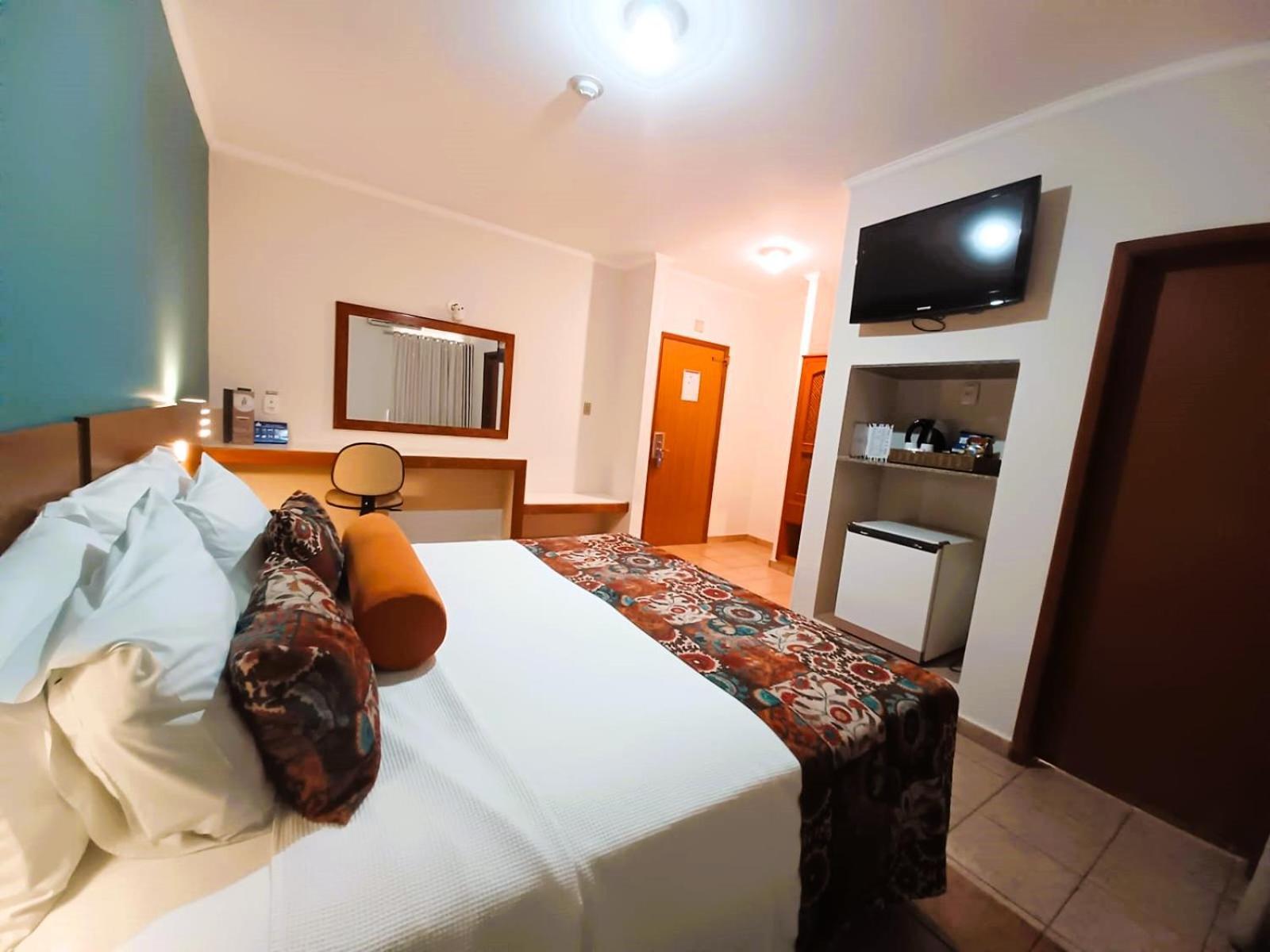 Hotel Riviera Арасатуба Экстерьер фото